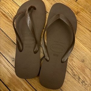 Men’s brown havianas flip flops size 43-44
